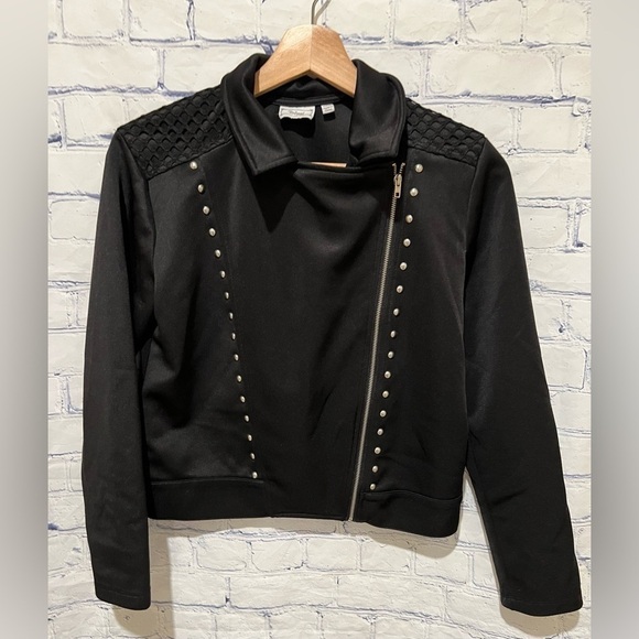 Disney Other - DISNEY PIRATES OF CARIBBEAN Large 14/16 BLACK STUDS SKULL BOLD SPIRIT ZIP JACKET